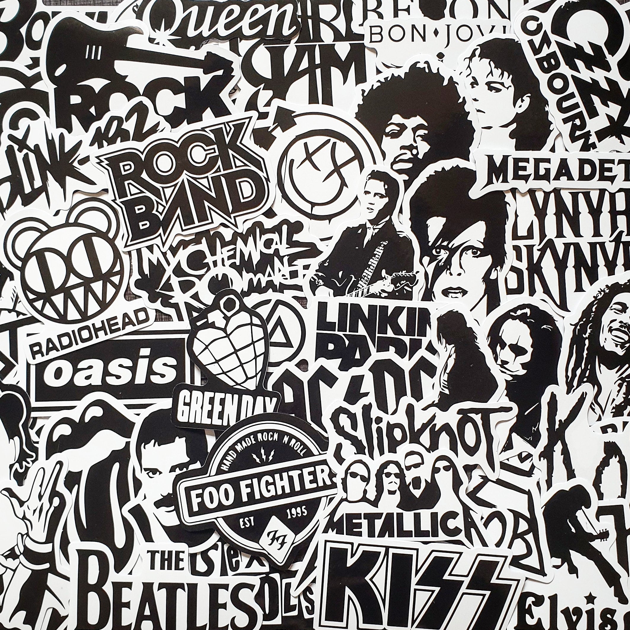 Rock Bands Black & White - 50pcs